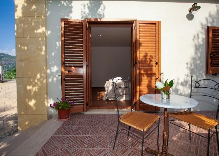 Le Dee Di Couette-café 4*